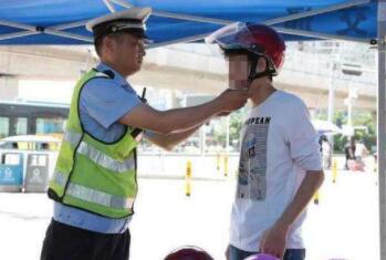 2019年4月15日起杭州骑电动车不戴头盔